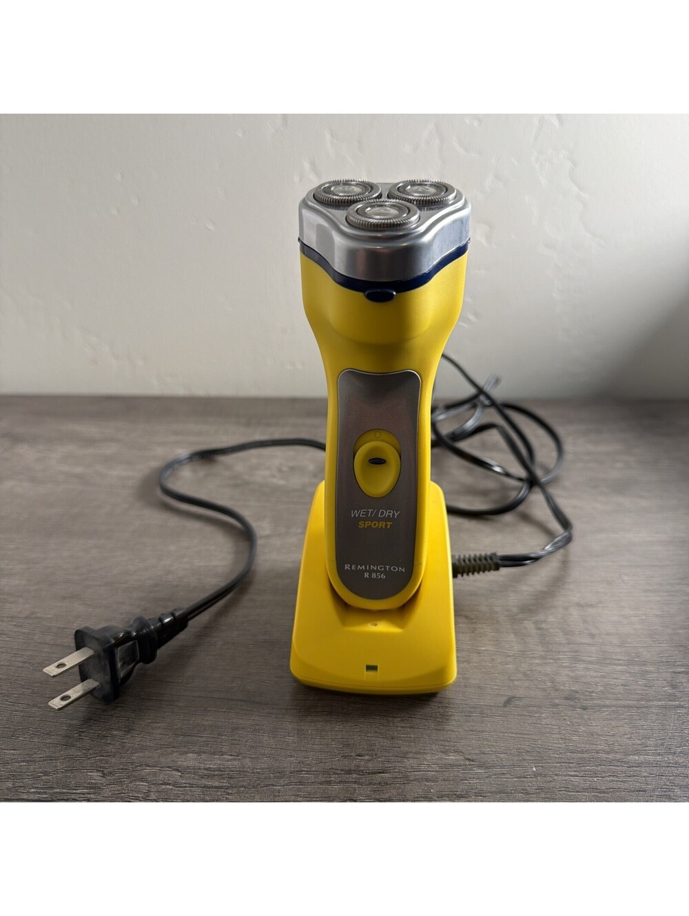 Remington Shaver Wet Dry Sport R 856 Yellow Vintage WORKS Rare